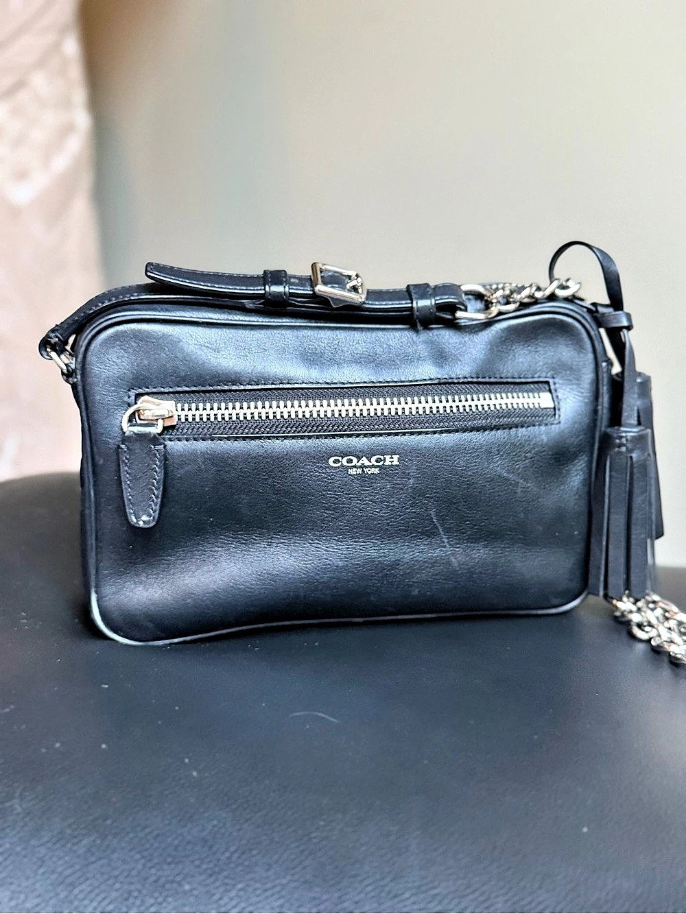 Coach Legacy Leather Flight Bag Black Crossbody Chain Tassel Hang Tag #25362